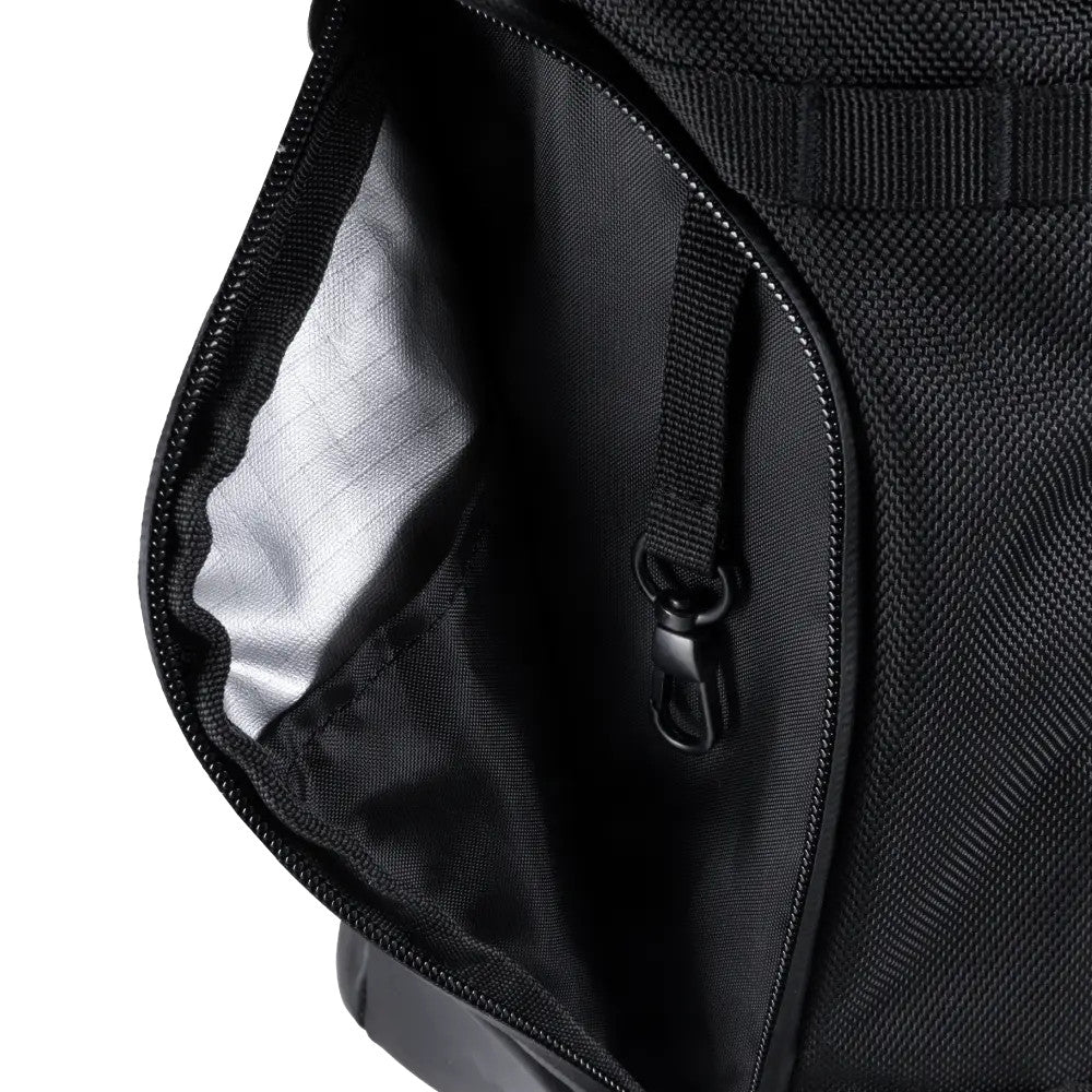 Elää® Top Loading Upright Daypack (20L)