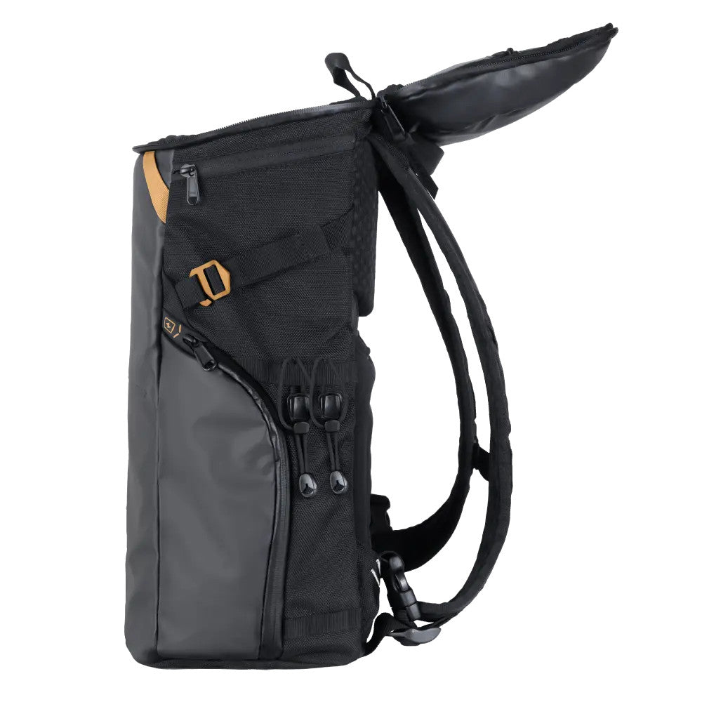 Elää® Top Loading Upright Daypack (20L)